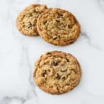 236086-Vegan-Oatmeal-Raisin-scaled-e1720647800447-8.jpg